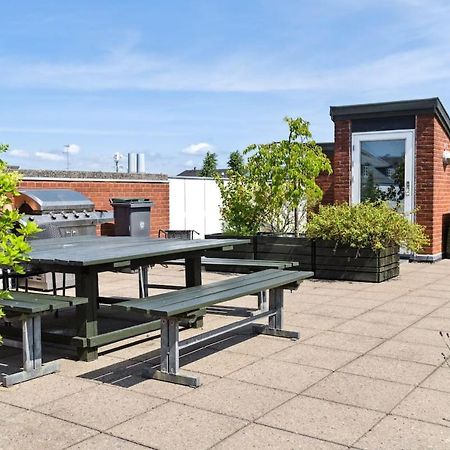 First Row Apartment With Balcony To The Ramparts København Ngoại thất bức ảnh